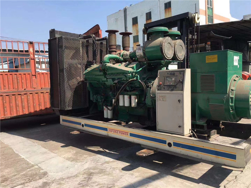 吴兴如何判断柴油发电机组的机油温度是否达到了合适的预热温度?